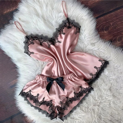 Velvet women's sleepwear. Comlpact.