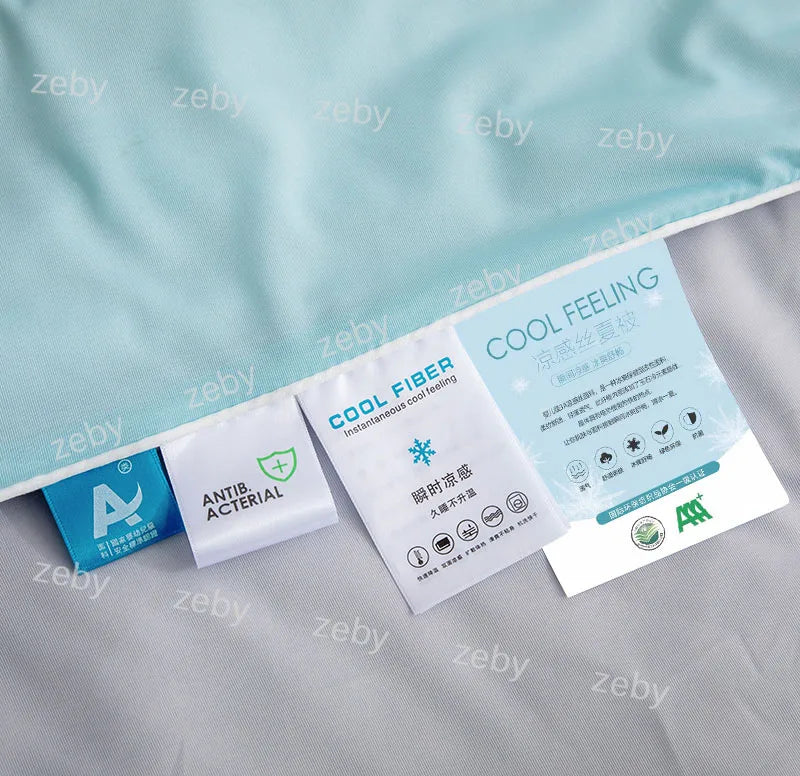 𝐀 𝐜𝐨𝐨𝐥𝐢𝐧𝐠 𝐛𝐥𝐚𝐧𝐤𝐞𝐭 𝐟𝐨𝐫 𝐭𝐡𝐞 𝐛𝐞𝐝