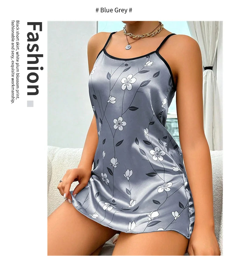 Women's sleepwear in satin with floral print